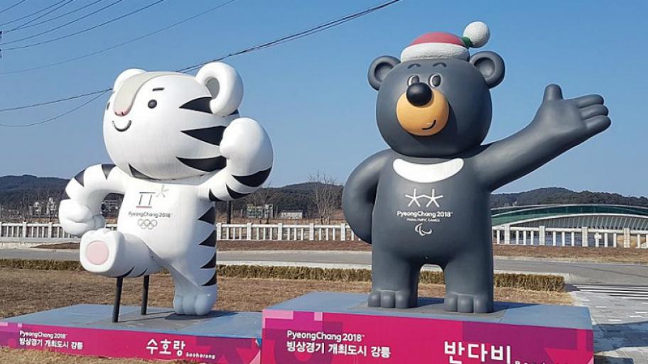 Die beiden MAskottchen der Olympischen Winterspiele