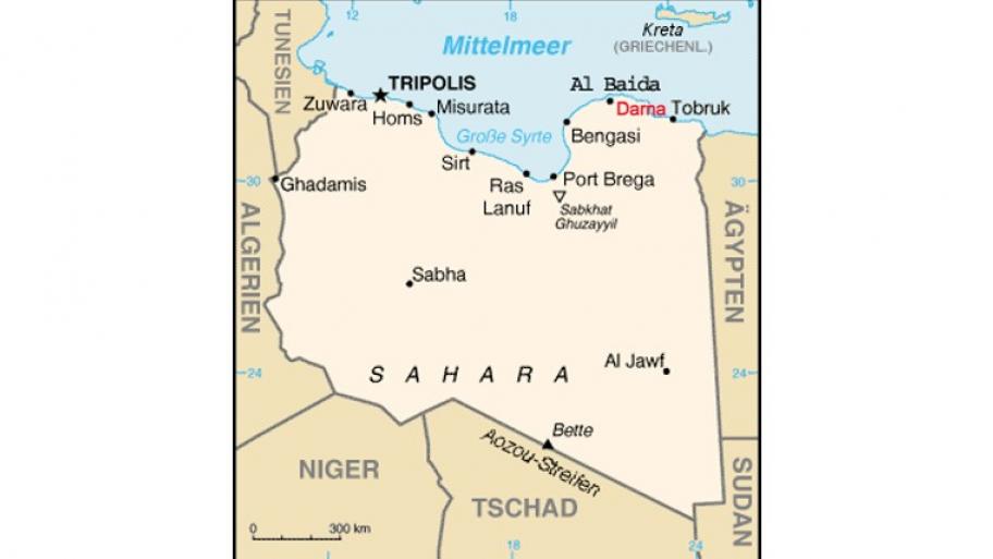 eine Karte von Libyen, im Nordosten ist die Küstenstadt Darna in rot eingezeichnet