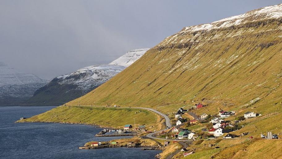 Fjorde der Färöer-Inseln