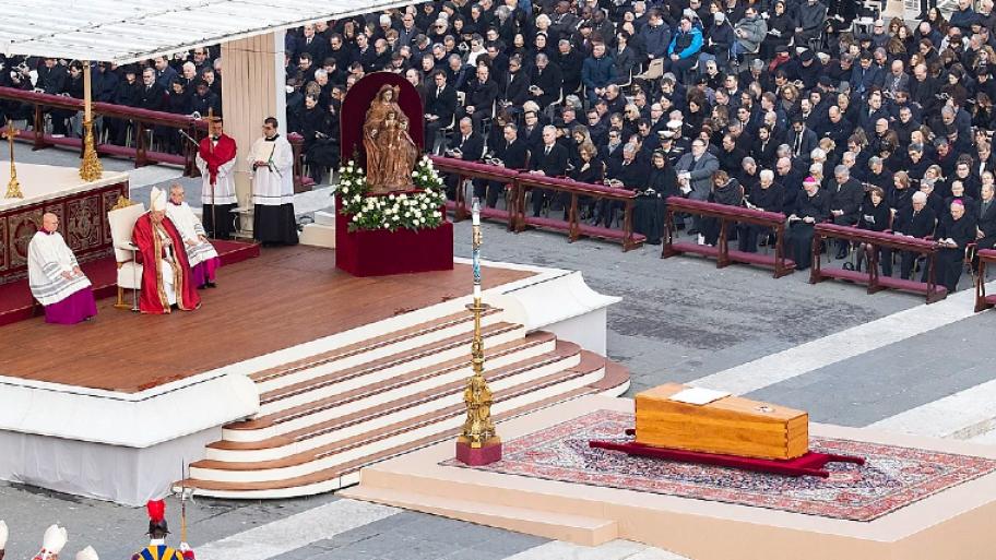 Trauerfeier Papst Benedikt XVI.