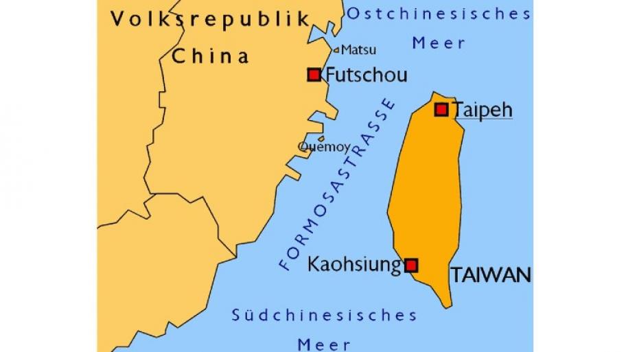Landkarte: in hellgelb ein Ausschnitt des chinesischen Festlandes, davor in orange Taiwan, darum in blau das südchinesische Meer