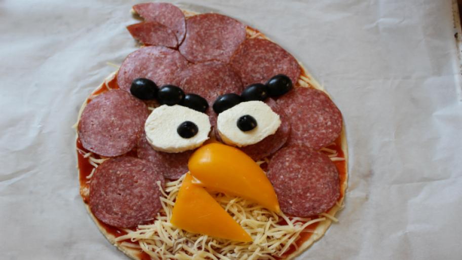 Angry Birds Pizza
