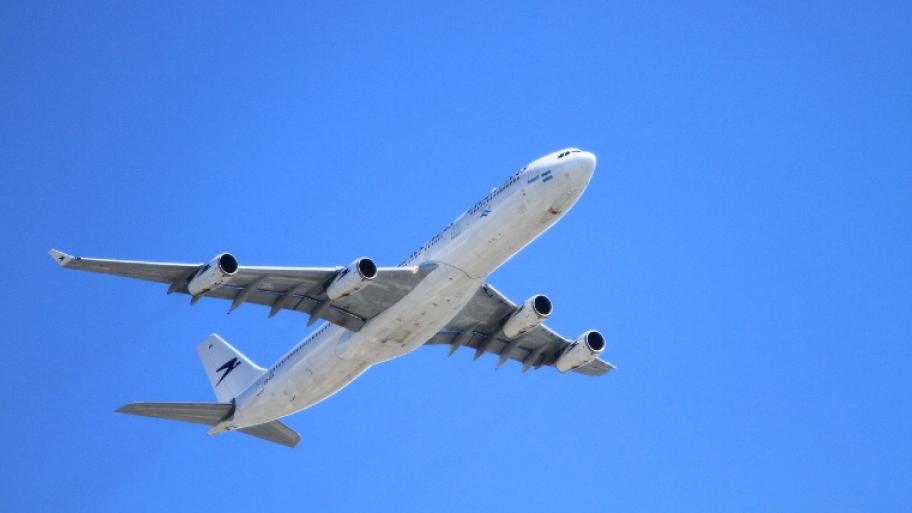 Flugzeug
