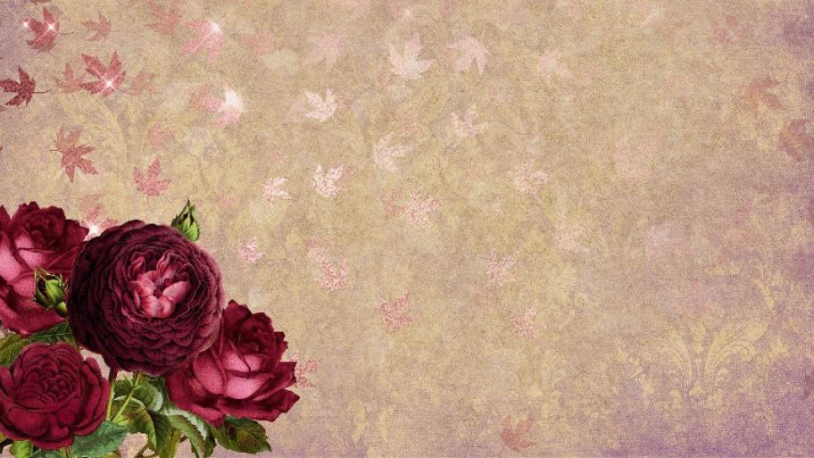 rote Rosen vor goldener Tapete