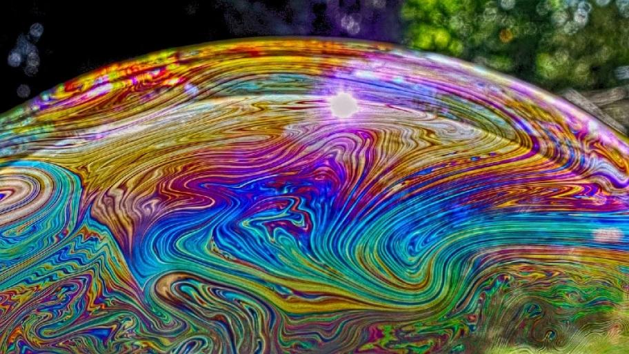 Seifenblase mit bunten Farben