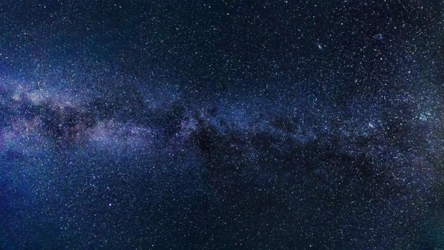 Ein Foto von einem Sternenhimmel