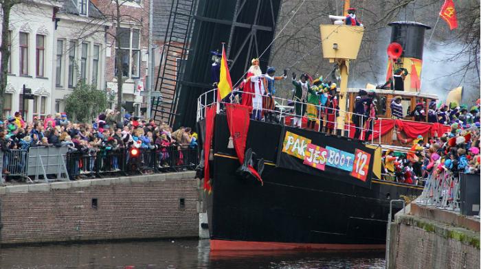Sinterklaas auf dem Schiff