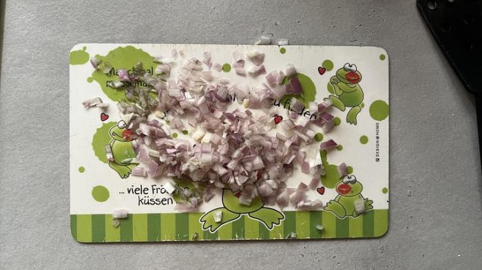 geschnittene rote Zwiebeln