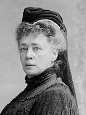 schwarz-weiß-Foto von Berta von Suttner mit Hut